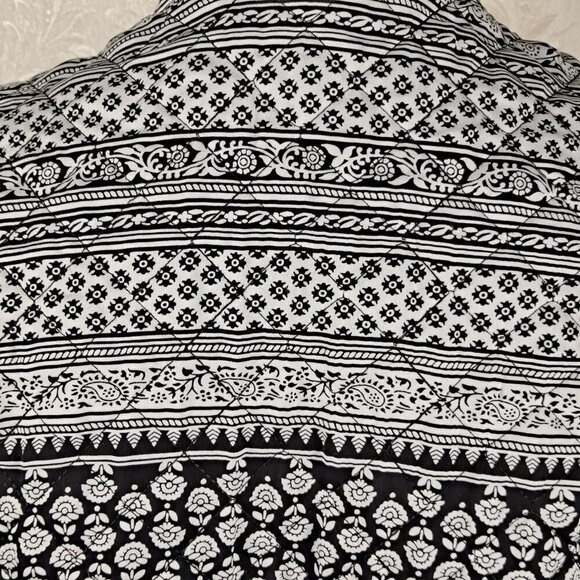 Roxy Size Medium Full Zip Quilted Black & White Patterned Jacket Pink Accents - Picture 8 of 13